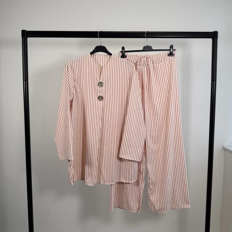 MV05 - Gold Button Striped Co-Ord set (8-16)