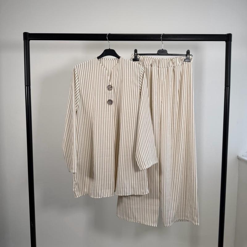 MV05 - Gold Button Striped Co-Ord set (8-16)